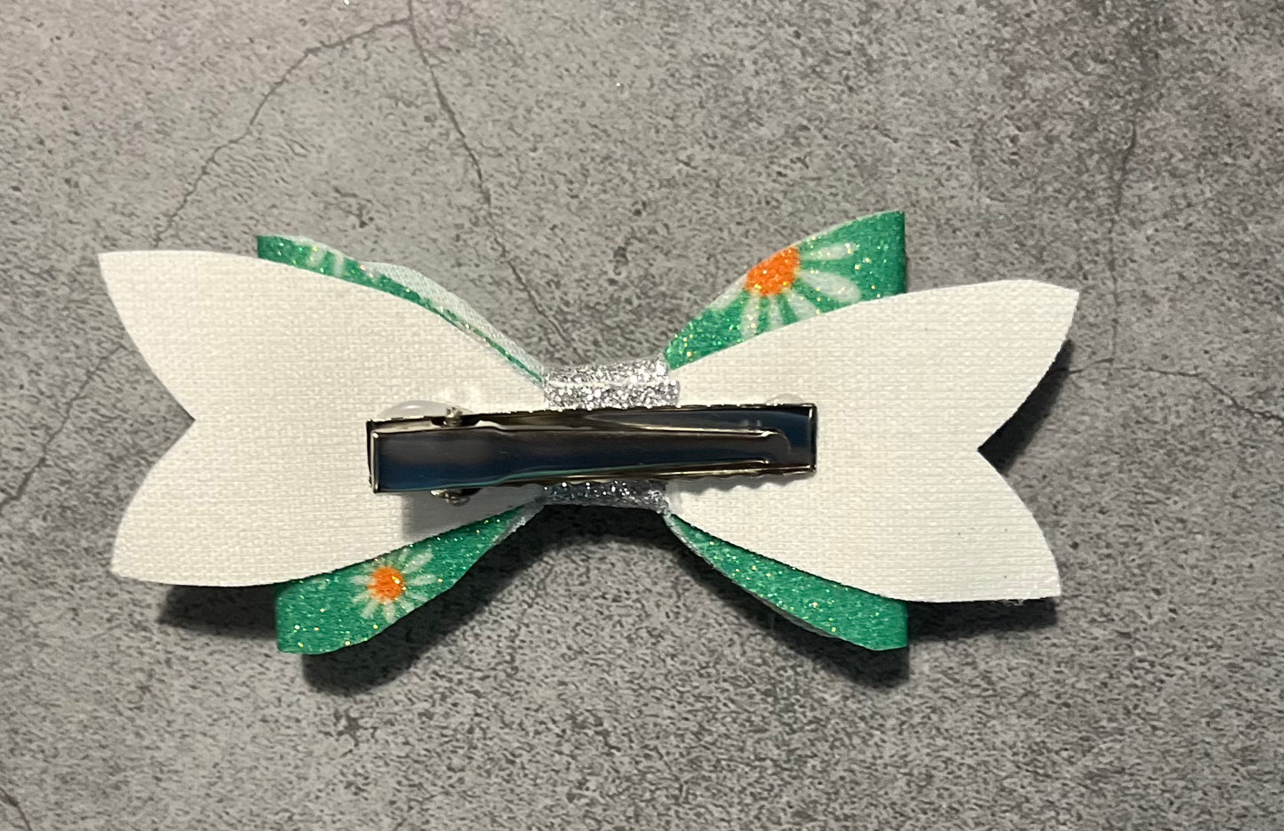 Handmade Hair Bow - Daisy