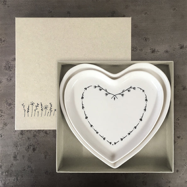 Boxed Set of 2 Heart Plates