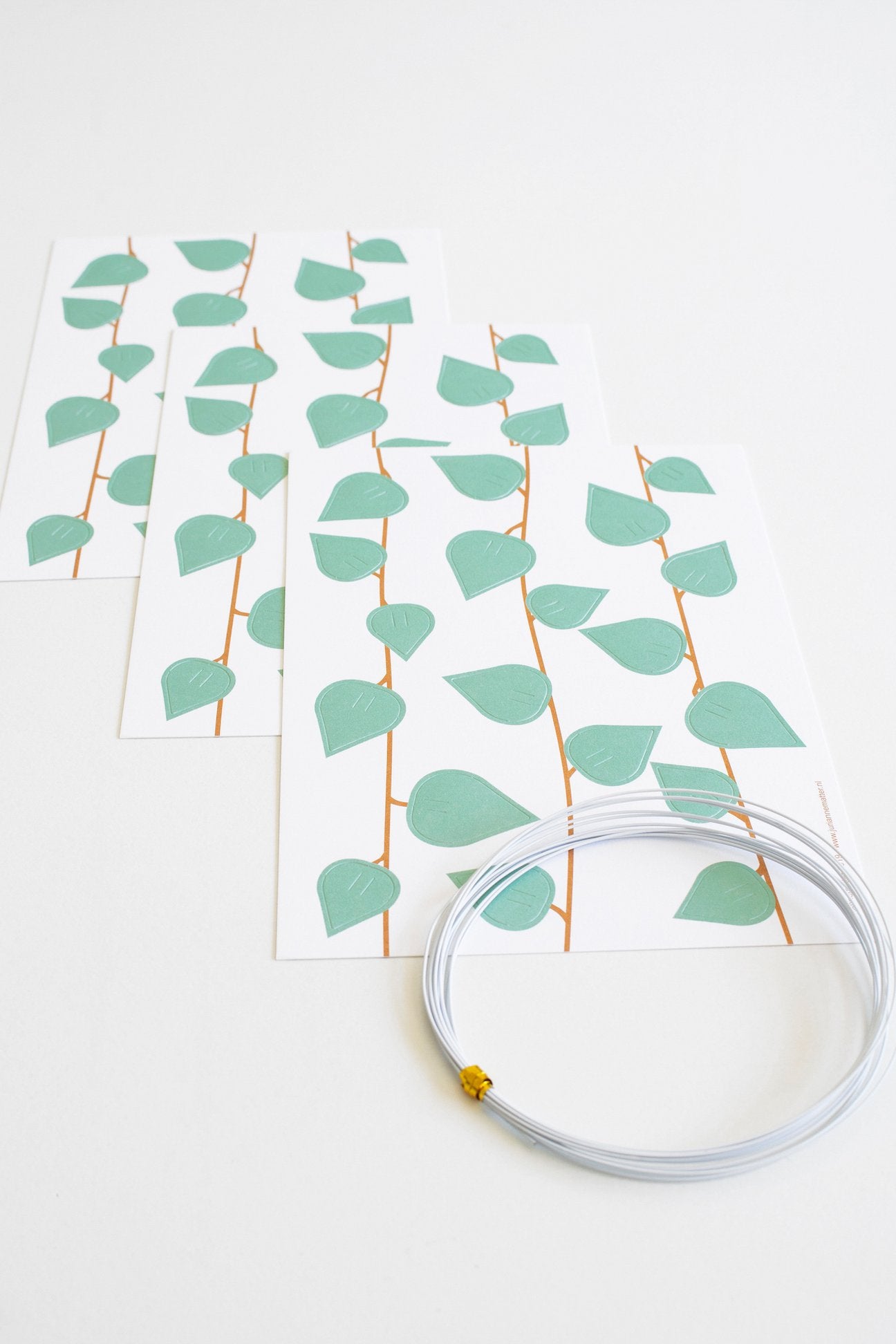 TWIG paper leaves in new mint with wire