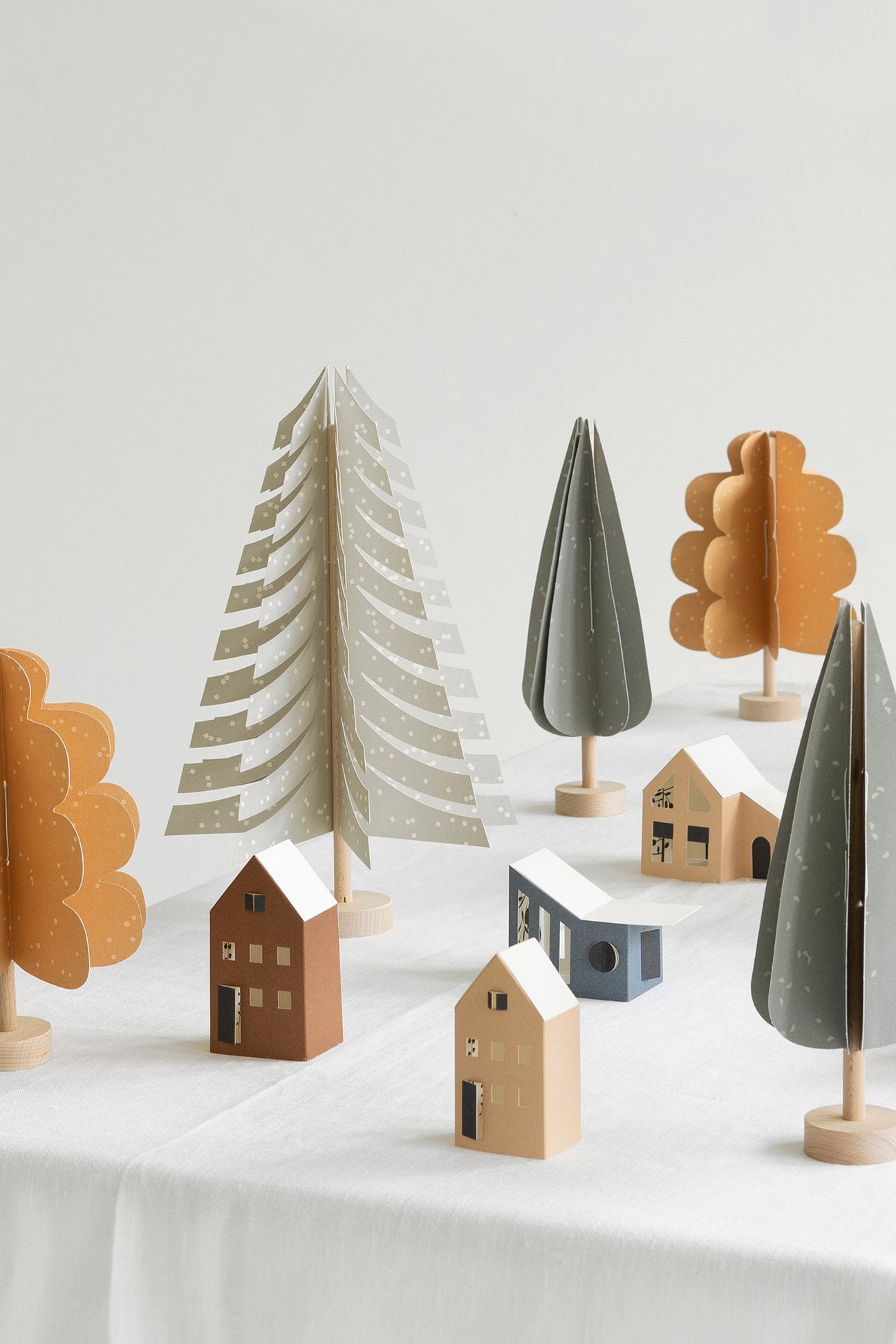 Wood and paper FIR tree decoration in light grey