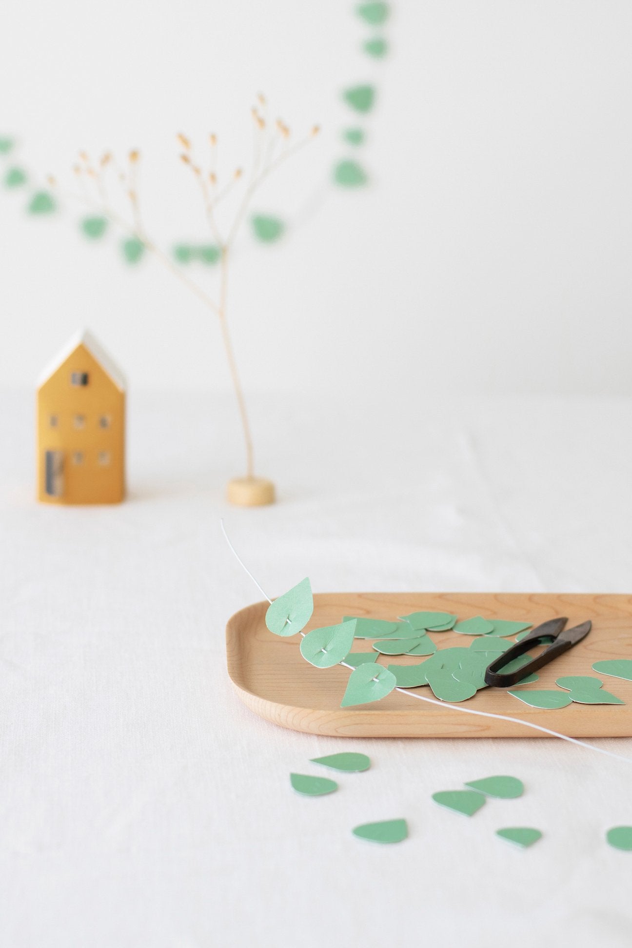 TWIG paper leaves in new mint with wire